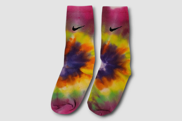 فیروزهای صورتی